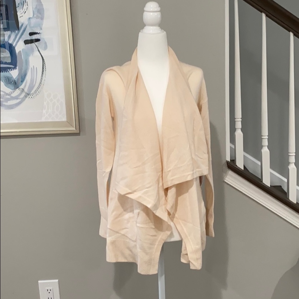 NWT 🏷 Lilly Pulitzer Cashmere Cardigan